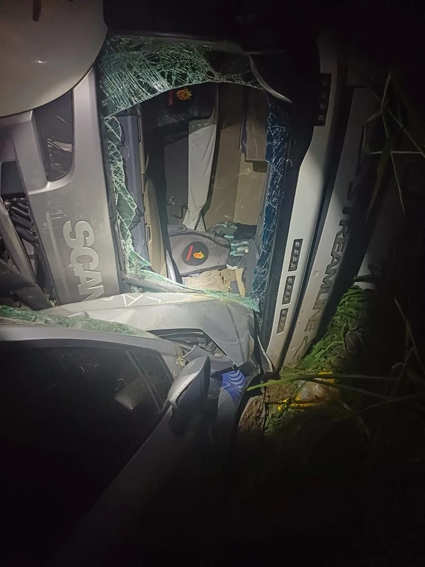 Acidente entre quatro veículos deixa três pessoas feridas  por PRF 