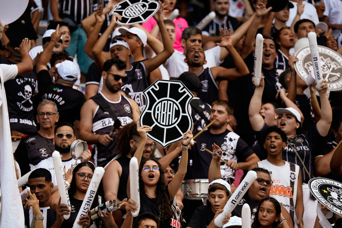Partida entre Rio Branco e Porto Vitória pela final do Campeonato Capixaba de futebol no estádio Kléber Andrade