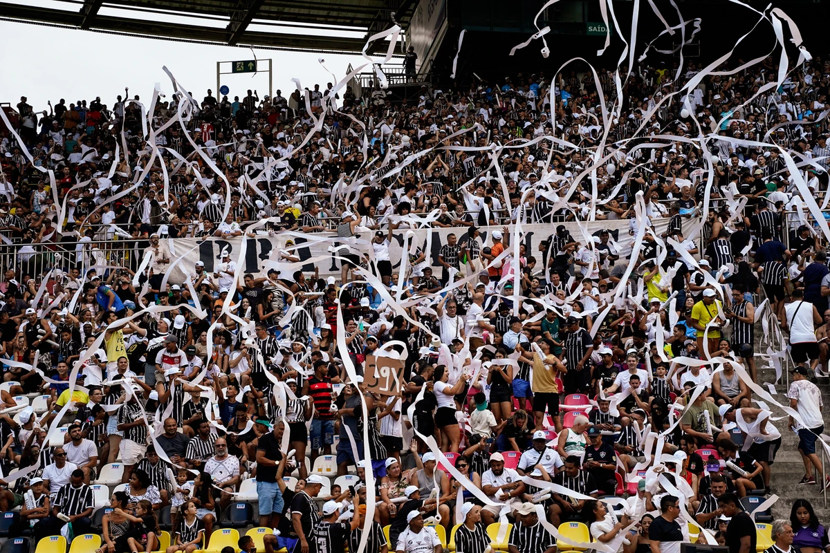 Partida entre Rio Branco e Porto Vitória pela final do Campeonato Capixaba de futebol no estádio Kléber Andrade