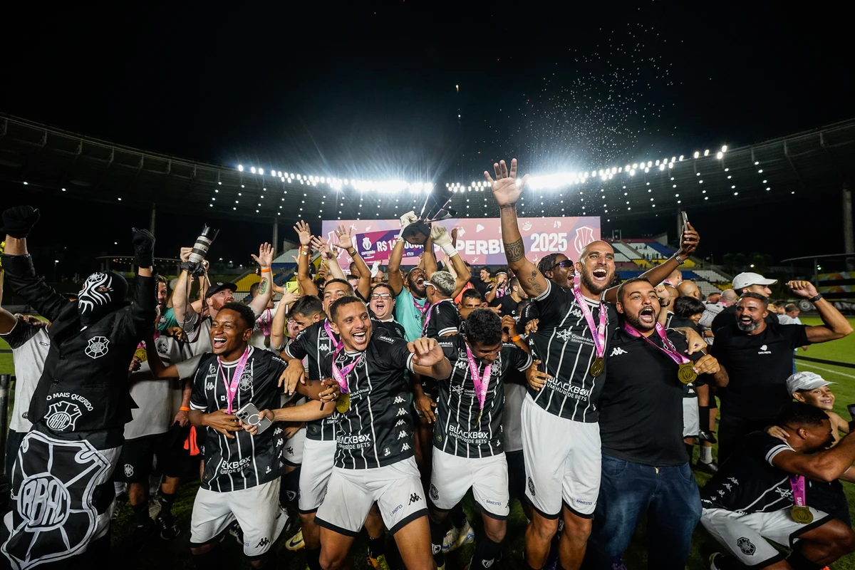 Partida entre Rio Branco e Porto Vitória pela final do Campeonato Capixaba de futebol no estádio Kléber Andrade
