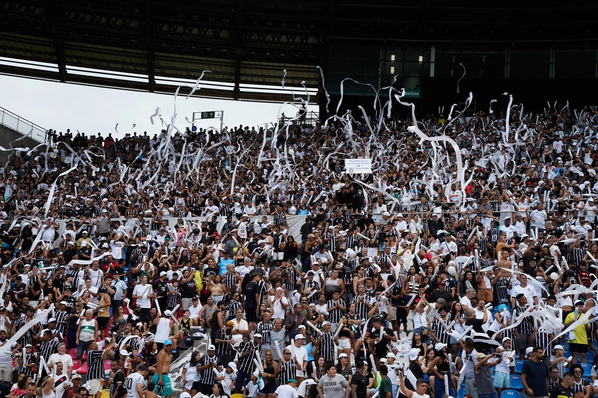 Partida entre Rio Branco e Porto Vitória pela final do Campeonato Capixaba de futebol no estádio Kléber Andrade