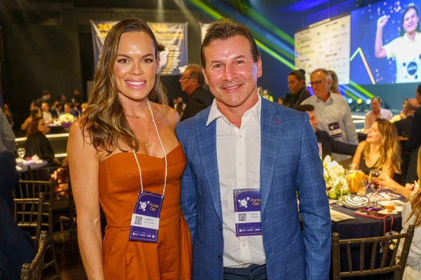 Andressa Allen e Netto Soares