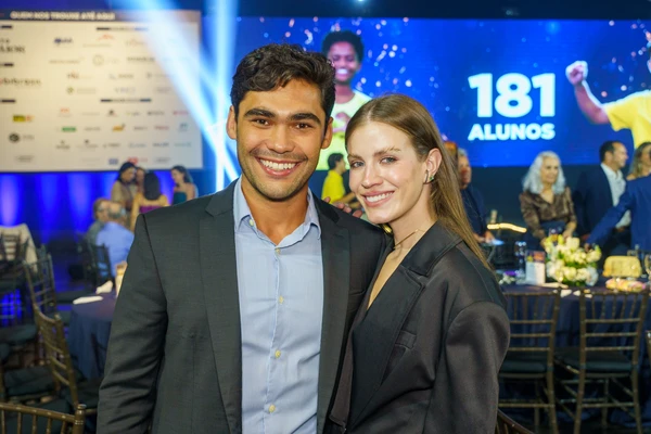 Pedro Chieppe e Bruna Paes