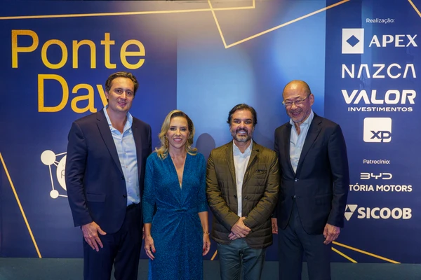 Rafael Furlanetti, Bartira Almeida, Luis Porto e William Ling