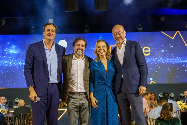 Rafael Furlanetti, Luis Porto, Bartira Almeida e William Ling