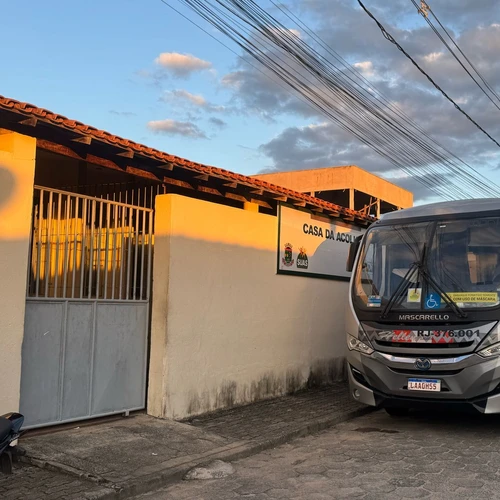 Imagem - Ônibus do RJ chega ao ES para buscar grupo de pessoas em situação de rua
