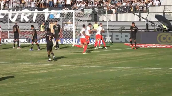 RB Bragantino vence o Botafogo e garante primeira vitória no Brasileirão