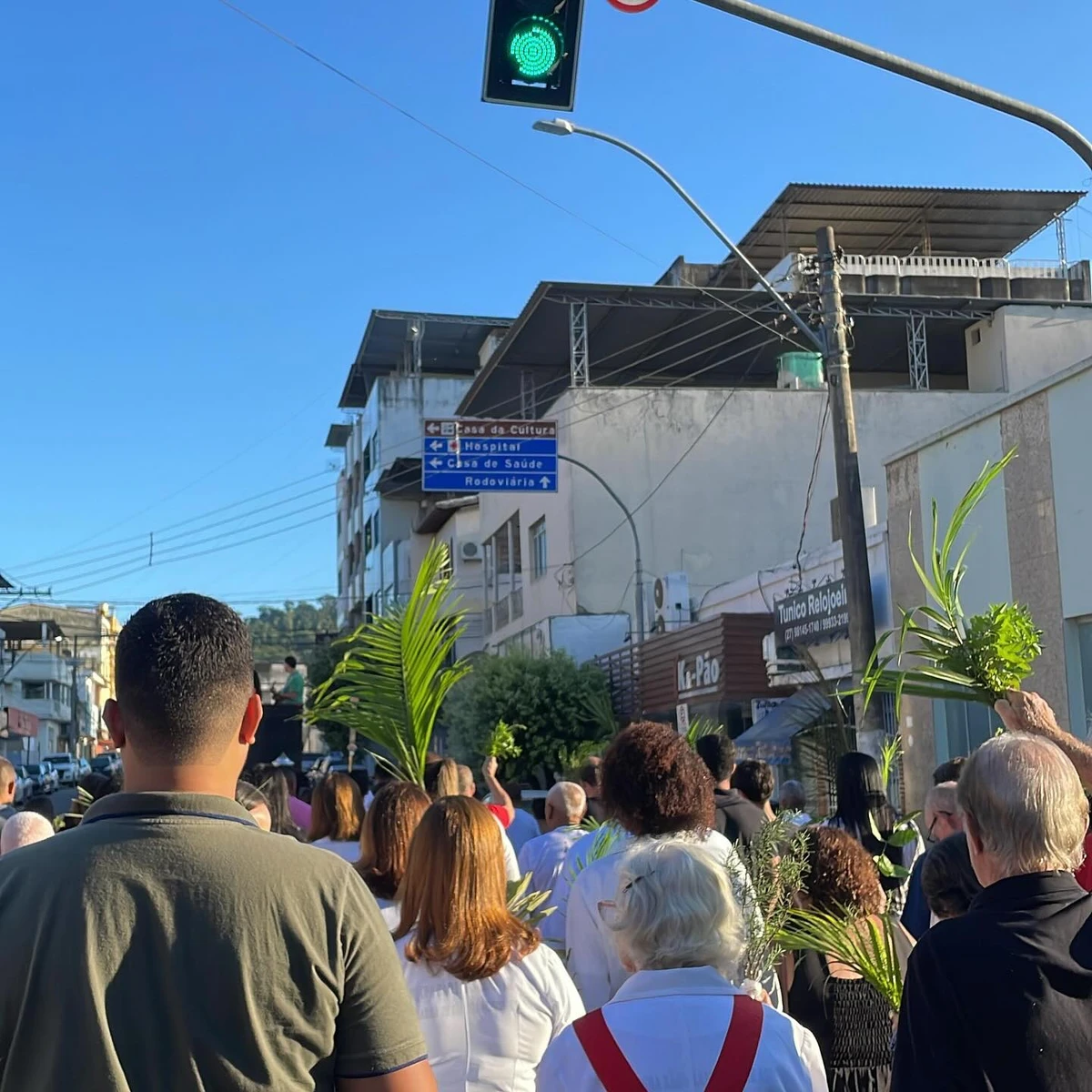 Domingo de Ramos na Igreja Matriz, Paróquia São Francisco de Assis, em Barra de São Francisco  por Paróquia São Francisco de Assis