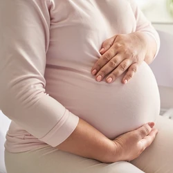 É comum surgirem alterações oculares durante a gestação em razão das mudanças hormonais e no metabolismo que ocorrem no corpo da mulher neste período