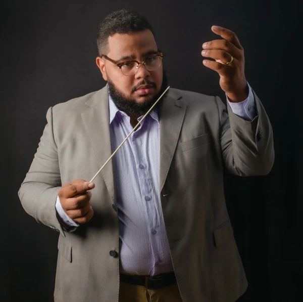 Maestro Eduardo Lucas