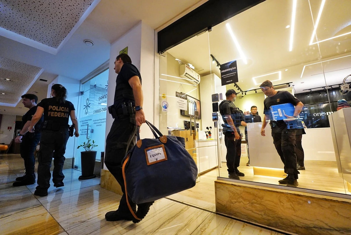 Operação da Polícia Federal e da Receita Federal - crimes fiscais - Av. Antônio Gil Veloso, 646, Loja 28, Praia da Costa - Loja One Market por Fernando Madeira
