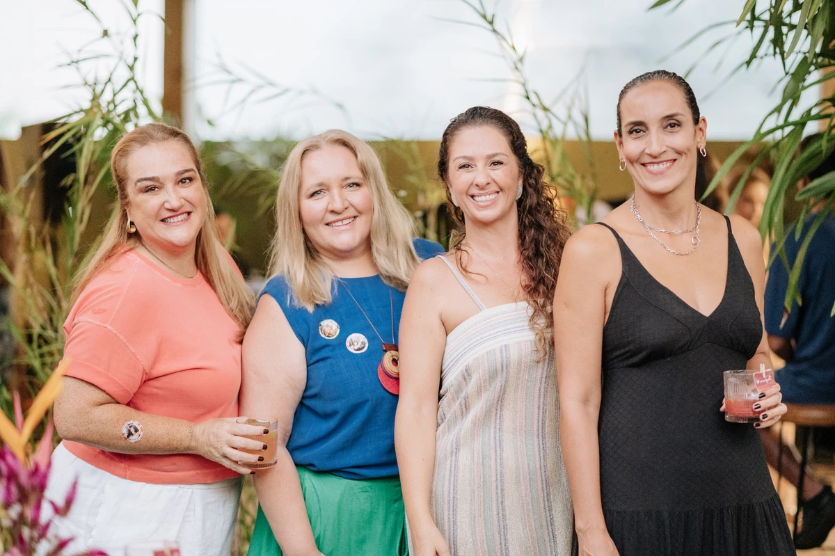 Tatiana Guzzo, Renata Mozzine, Marianne Assbu, Suelen Balarini