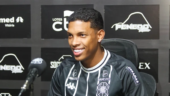 Atacante admite pressão de ocupar a vaga do craque do Campeonato Capixaba e melhor jogador do Capa-Preta, na temporada 2025