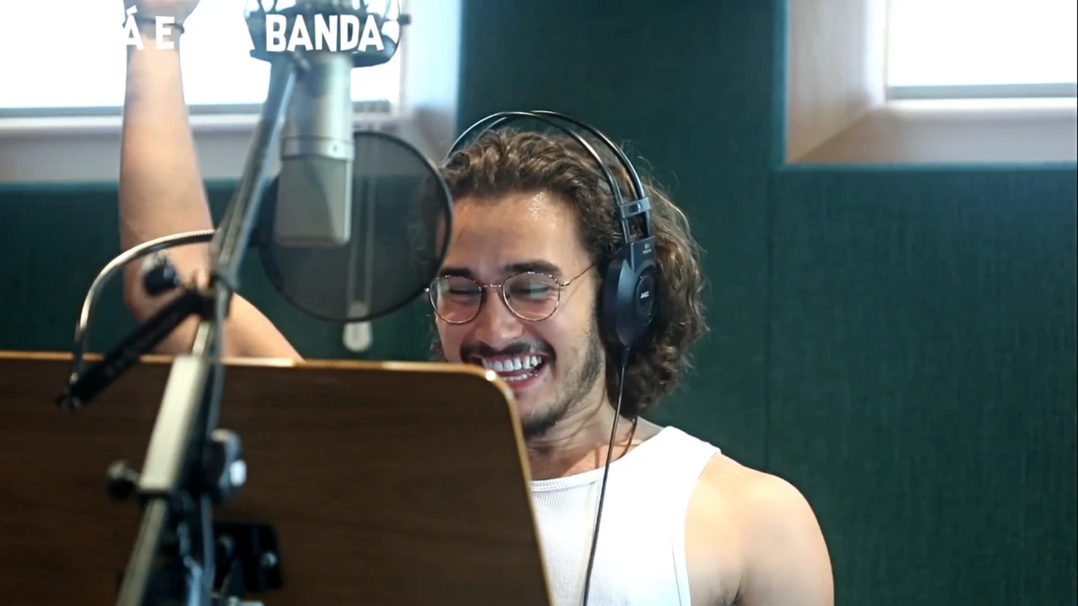 O ator Filipe Bragança dá voz ao personagem Abá