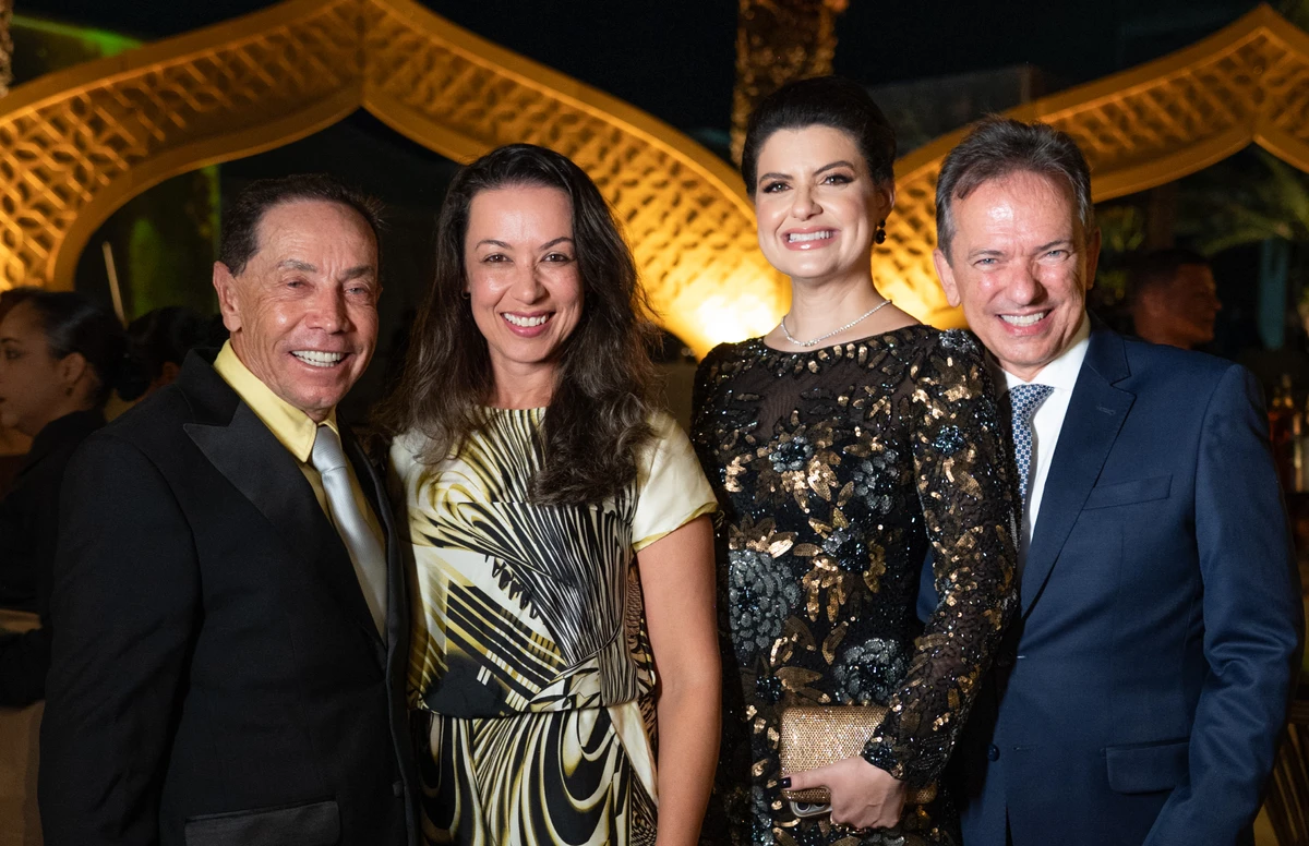 Valdecir e Geise Torezani, Joana e Rodrigo Barbosa 