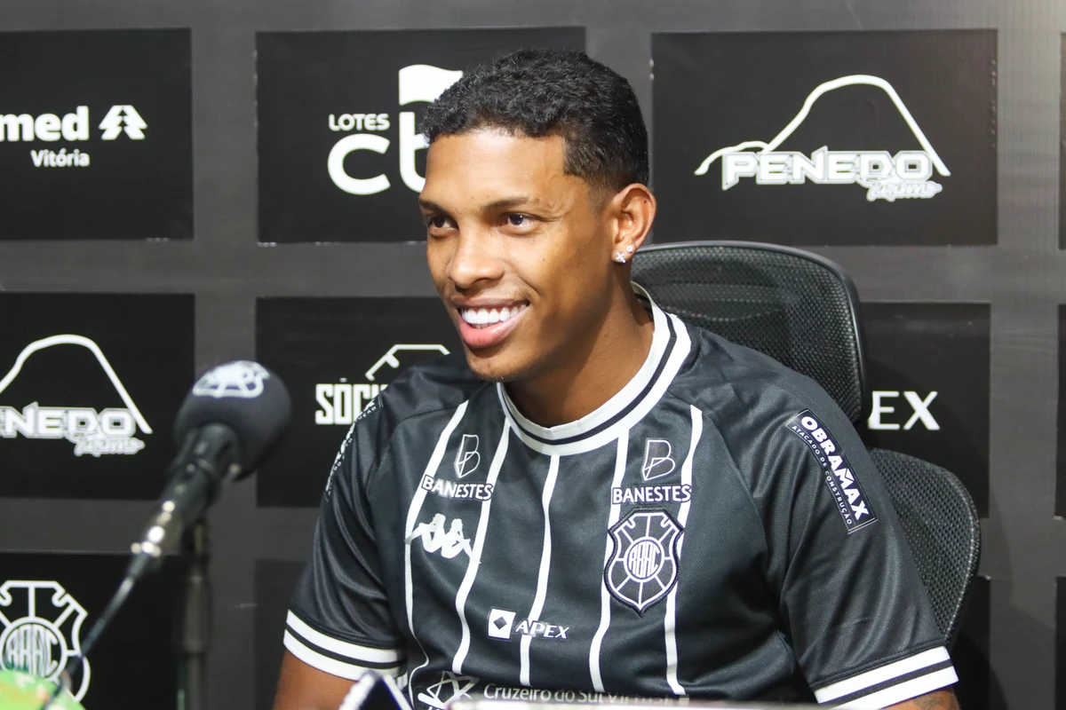 Vitor Leque chega ao Rio Branco para substituir Matheus Costa