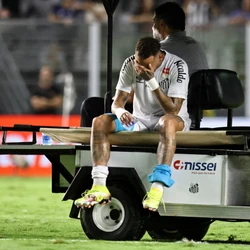 O Santos vê Neymar perto de voltar a jogar e está esvaziando o seu departamento médico.