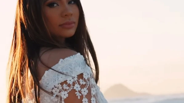 A cantora Lexa divulgou uma música que fez para a filha, Sofia, que morreu três dias após o nascimento