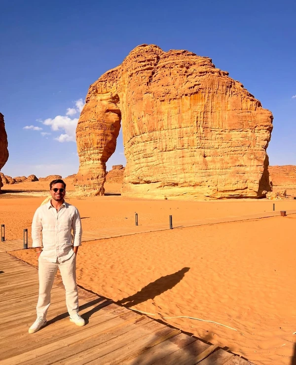 Bruno passeando pela Arábia Saudita por Reprodução @brunovilaça