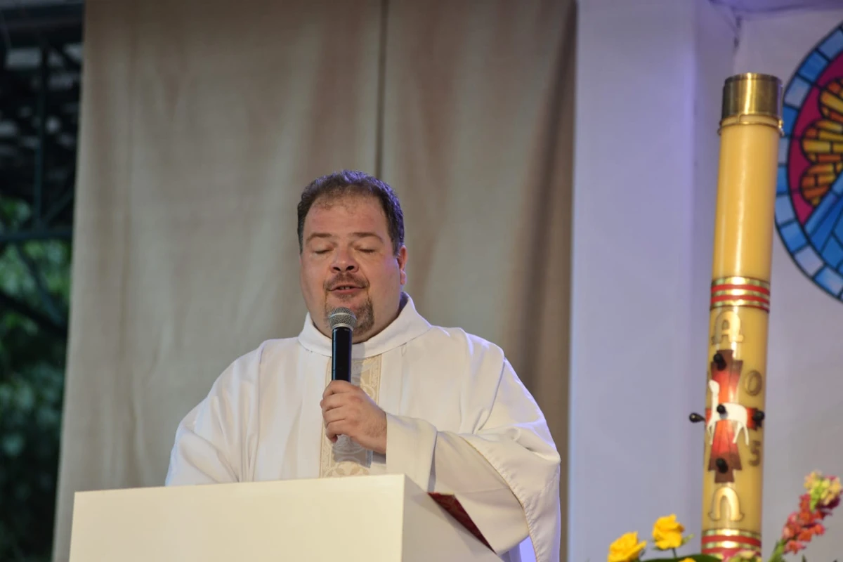 Missa de abertura da Festa da Pnha 2025, no campinho do Convento da Penha por Fernando Madeira