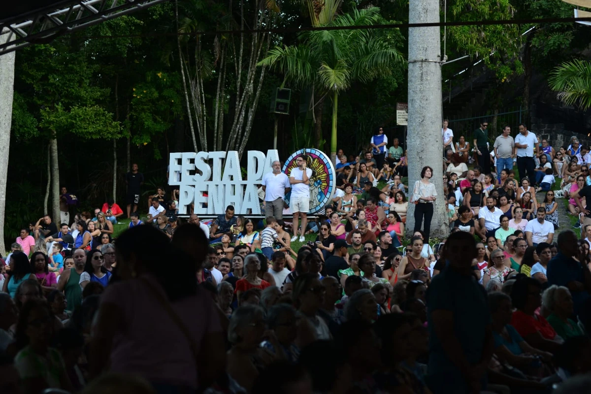 Missa de abertura da Festa da Pnha 2025, no campinho do Convento da Penha por Fernando Madeira