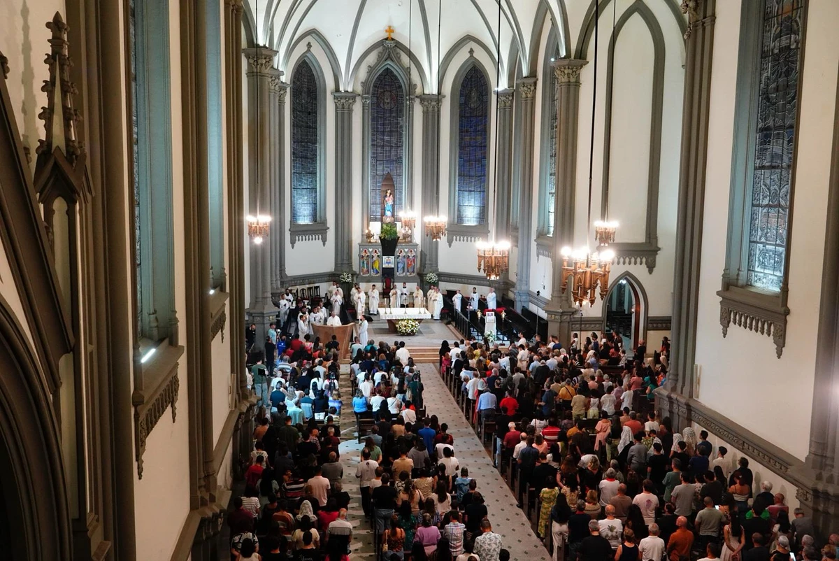 Missa em homenagem ao papa Francisco na Catedral de Vitória por Vitor Jubini
