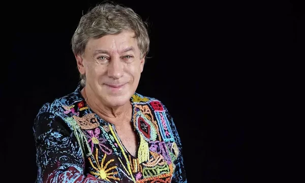 Cantor Flávio Venturini