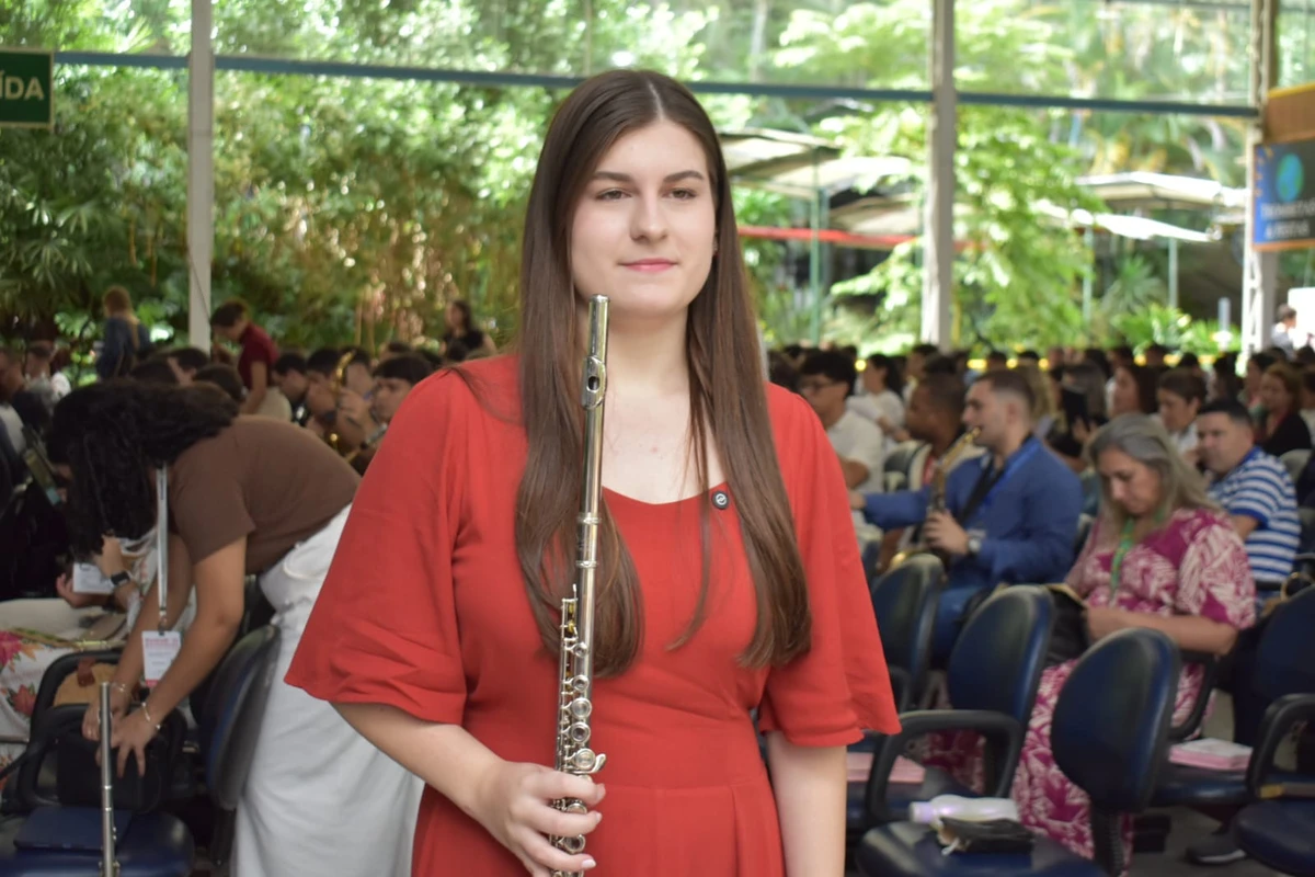 Luiza Silva Bravim – 15 anos – Flautista - Guarapari