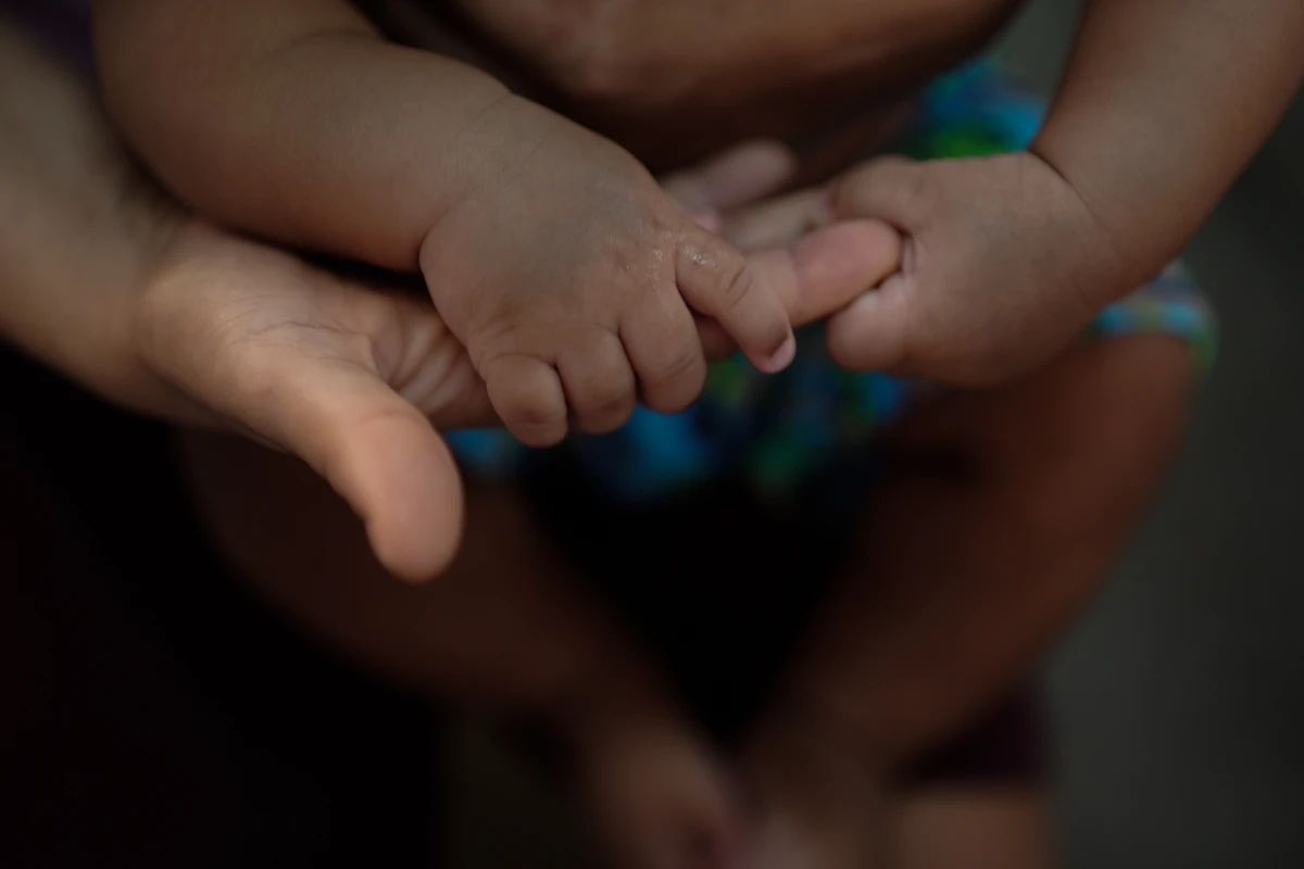 Criança no alojamento materno-infantil no Centro Prisional Feminino de Cariacica/Presídio