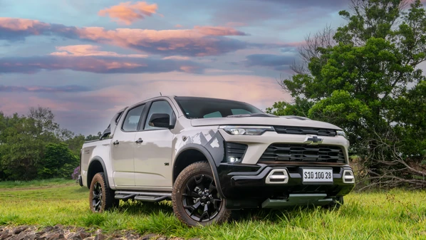 Versão terá apenas 100 unidades vendidas no país, com preços partindo de R$ 325.690; vocação off-road e personalização estão entre os atrativos