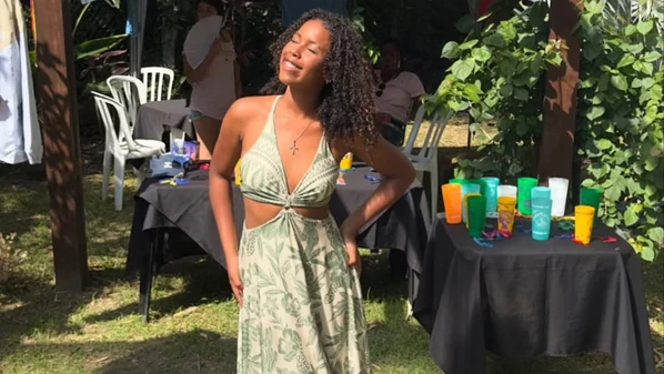 Karen participou do reality musical da Globo em 2020, e foi semifinalista do programa, no time de Carlinhos Brown