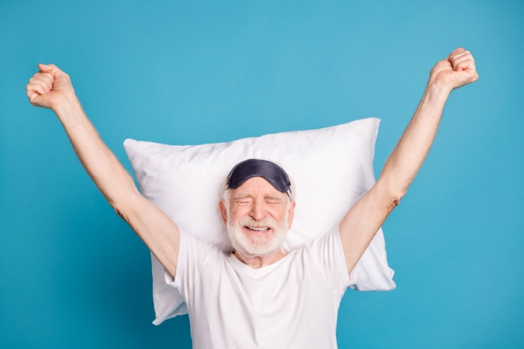 Dormir bem é fundamental para a saúde do cérebro (Imagem: Roman Samborskyi | Shutterstock)