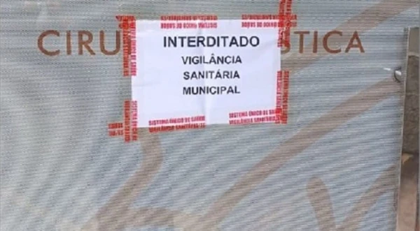 Clínica de cirurgião plástico é interditada pela Vigilância Sanitária em Cachoeiro