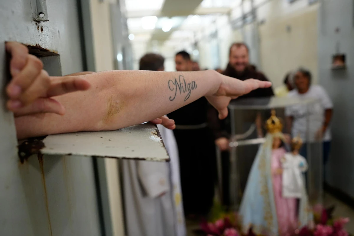 Imagem de Nossa Senhora da Penha no Centro Prisional Feminino de Cariacica  por Fernando Madeira