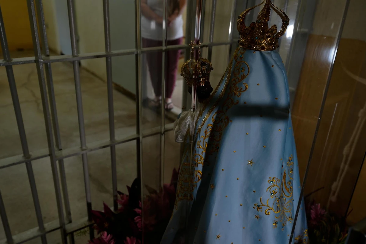 Imagem de Nossa Senhora da Penha no Centro Prisional Feminino de Cariacica  por Fernando Madeira