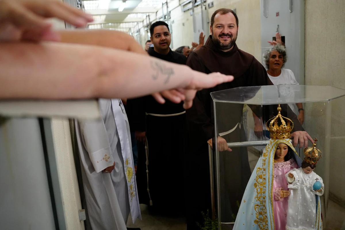 Imagem de Nossa Senhora da Penha no Centro Prisional Feminino de Cariacica  por Fernando Madeira