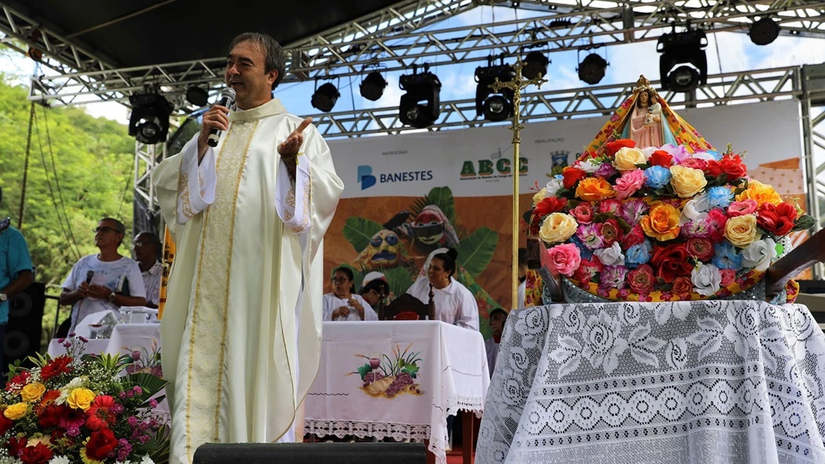 Missa de homenagem à Nossa Senhora da Penha em Roda D'Água
