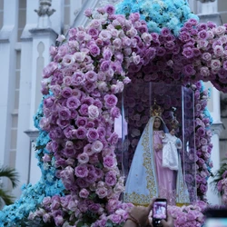 Entre os dias 5 e 13 de abril, a celebração que homenageia a Padroeira do Espírito Santo terá mais de 40 missas, 14 romarias e apresentações musicais. Confira a programação completa