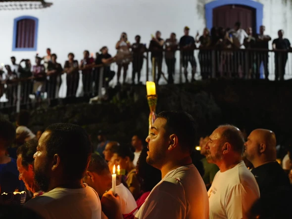 Festa da Penha 2025: fiéis peregrinam pelo Centro de Vitória durante Romaria dos Homens por Vitor Jubini 