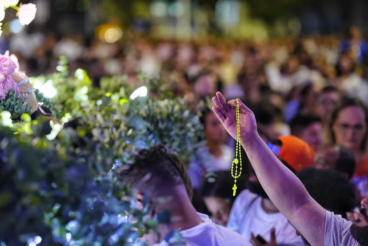 Festa da Penha 2025: devoção e fé durante a missa na Catedral de Vitória por Vitor Jubini