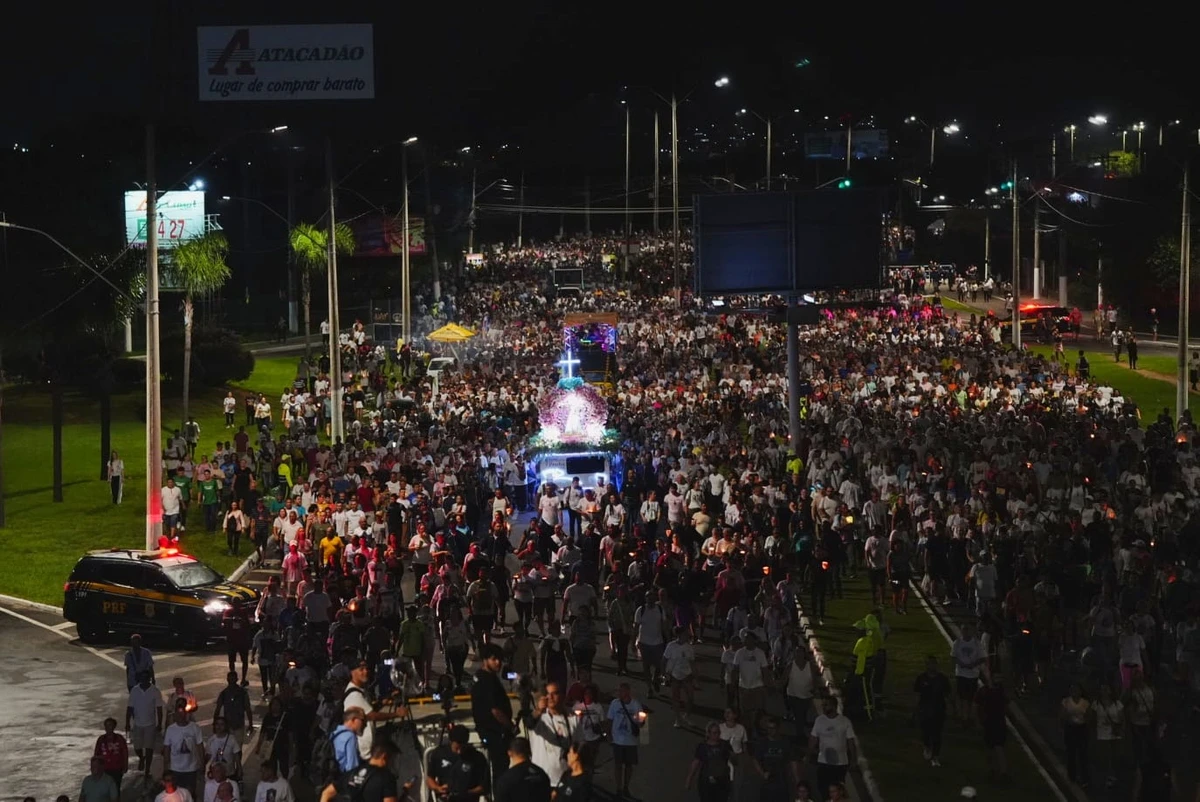 Festa da Penha 2025: "mar de gente" passa por Vila Velha na Romaria dos Homens por Vitor Jubini