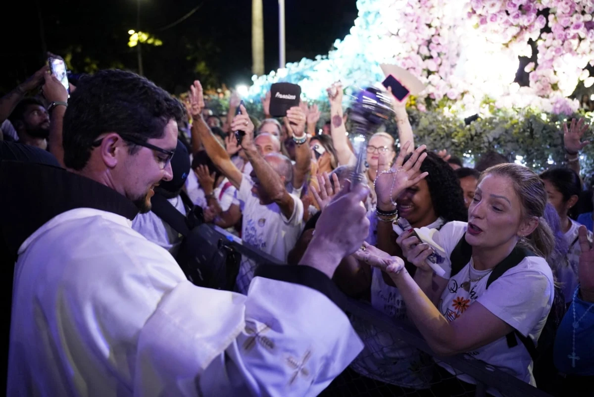 Festa da Penha 2025: muita fé e emoção na benção após a missa na Catedral de Vitória por Ricardo Medeiros