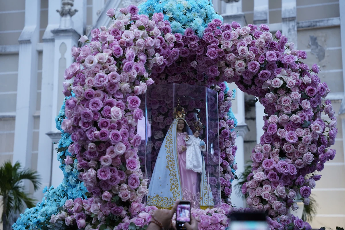 Festa da Penha: imagem de Nossa Senhora da Penha chega à Catedral por Ricardo Medeiros