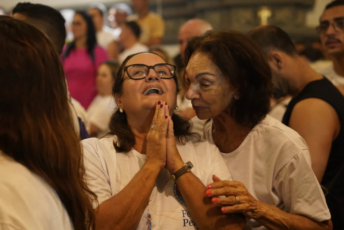 Fiéis durante missa de envio da Romaria dos Homens na Festa da Penha
