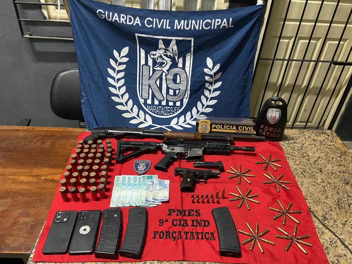 Operação apreendeu armas e prendeu suspeito de liderar tráfico no Sul do ES  por Divulgação/Polícia Civil