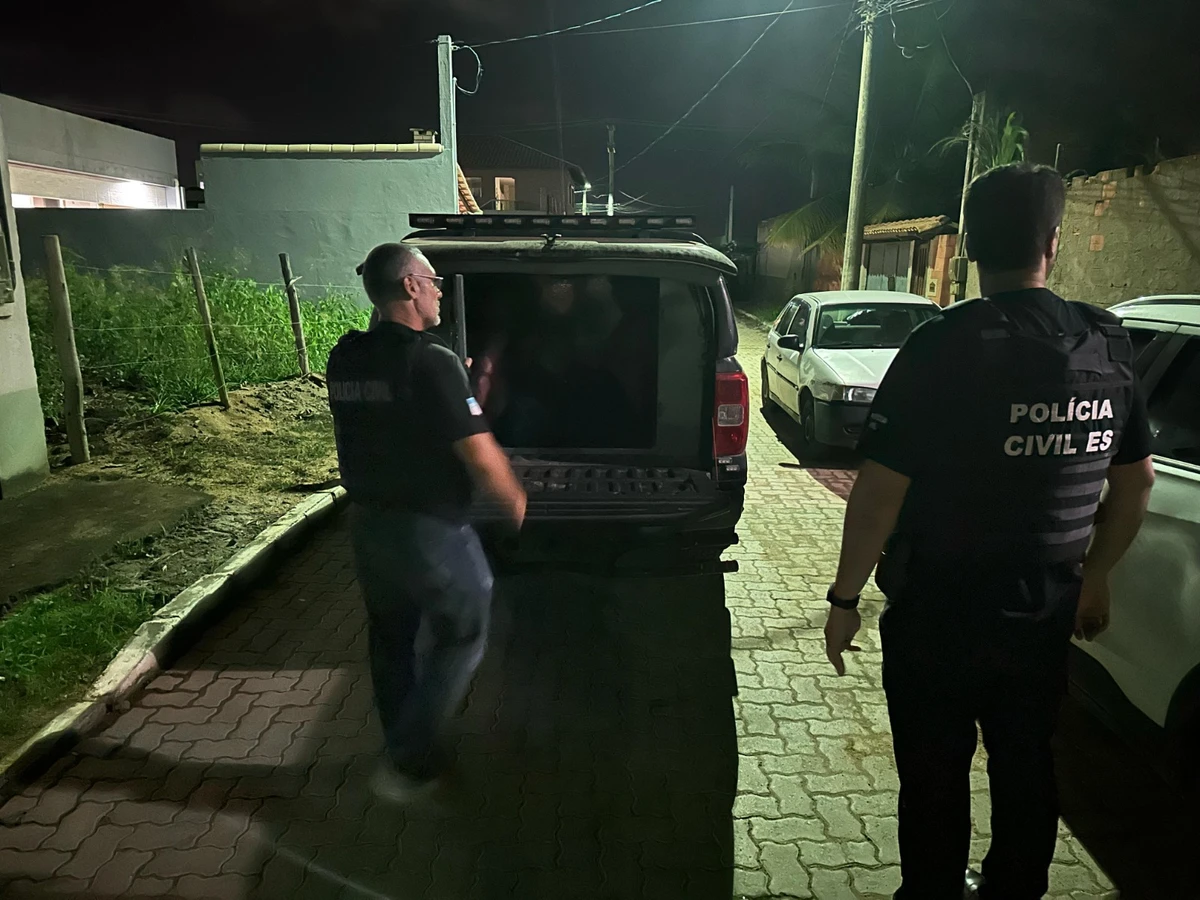 Operação apreendeu armas e prendeu suspeito de liderar tráfico no Sul do ES  por Divulgação/Polícia Civil