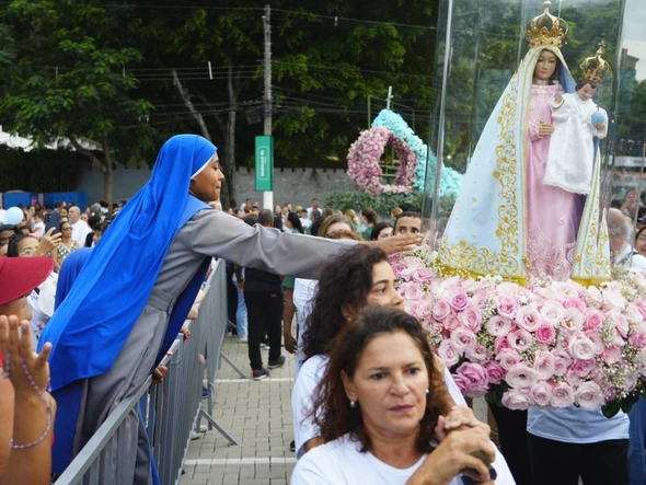 Festa da Penha 2025: Romaria das Mulheres reúne multidão de fiéis por Vitor Jubini
