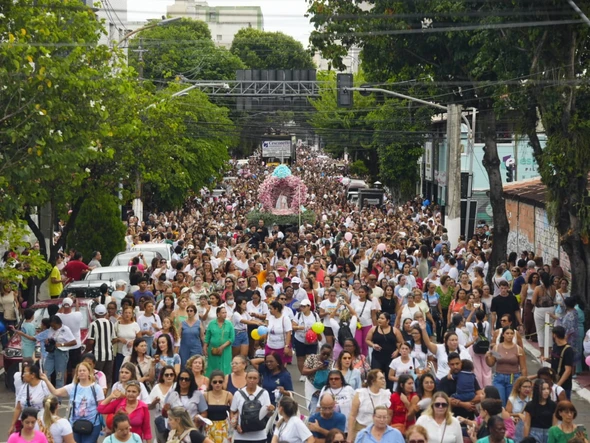Festa da Penha 2025: Romaria das Mulheres reúne multidão de fiéis por Vitor Jubini