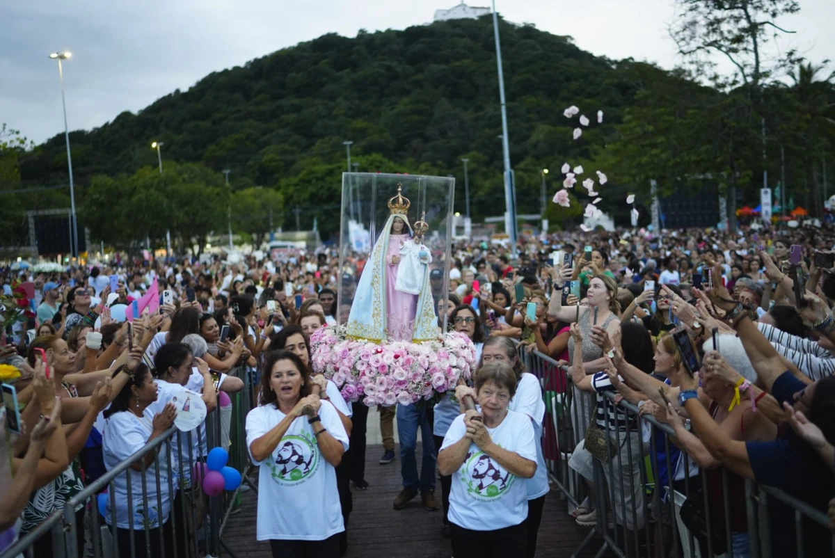Festa da Penha 2025: Romaria das Mulheres reúne multidão de fiéis por Vitor Jubini