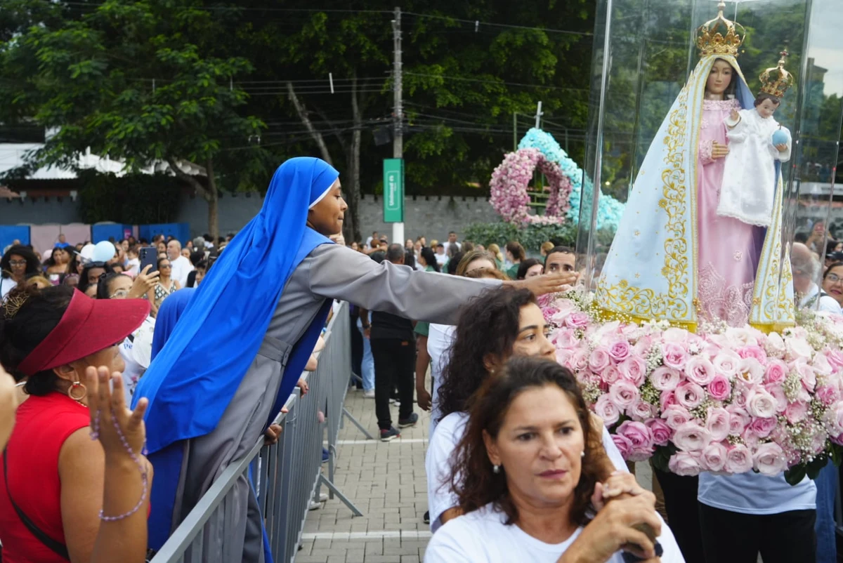Festa da Penha 2025: Romaria das Mulheres reúne multidão de fiéis por Vitor Jubini